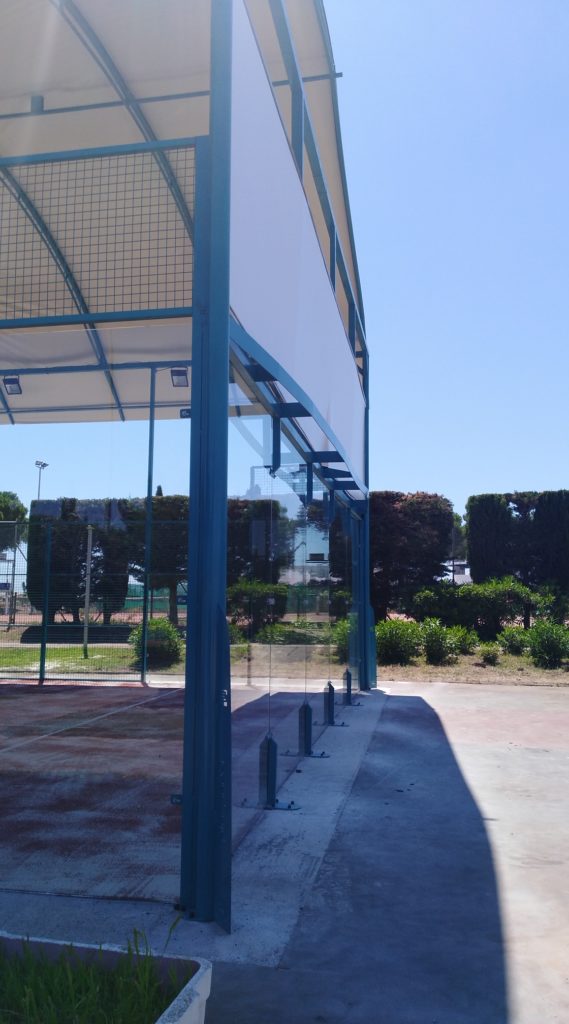 dettaglio copertura padel in ferro