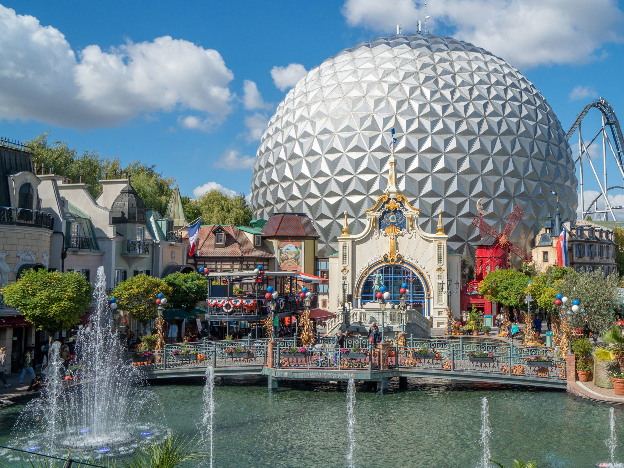 STRUTTURE GEODETICHE LE CUPOLE PIÙ GRANDI DEL MONDO Amarantoidea Srls