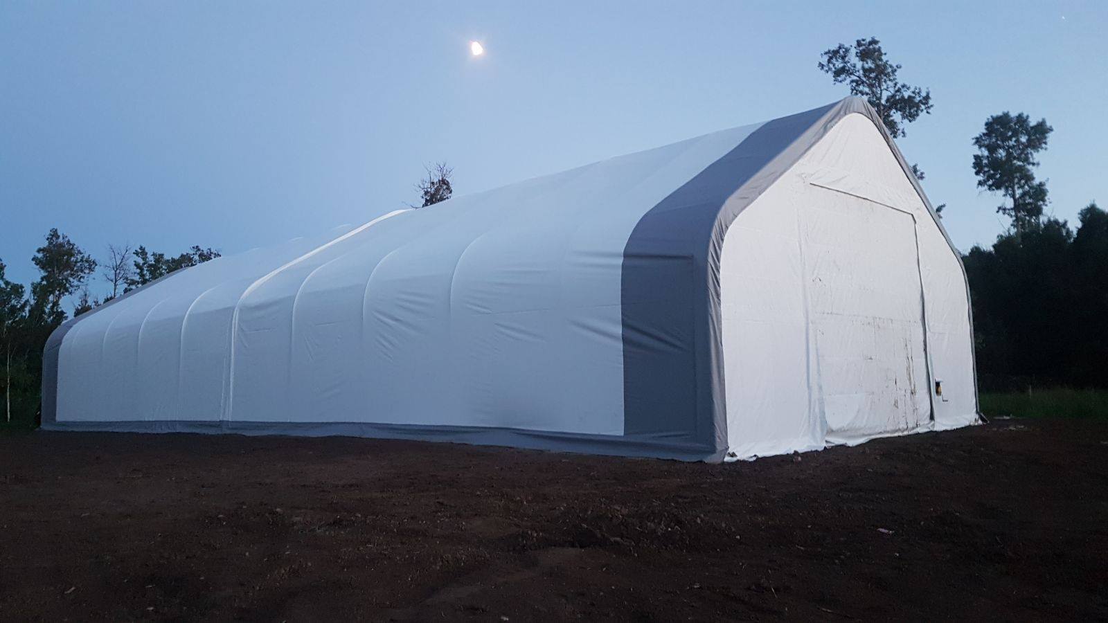 Tunnel da 10x12,2m Altezza 5,2m Altezza laterale 3,2m